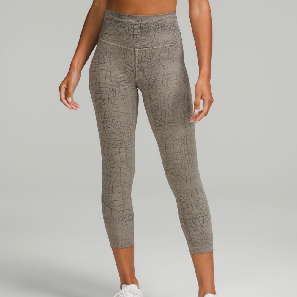 Lululemon Wunder Train HR Tight 23” Dye